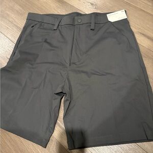Men’s Stylus Shorts Size 36